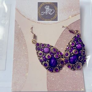 Earrings on “SALE”